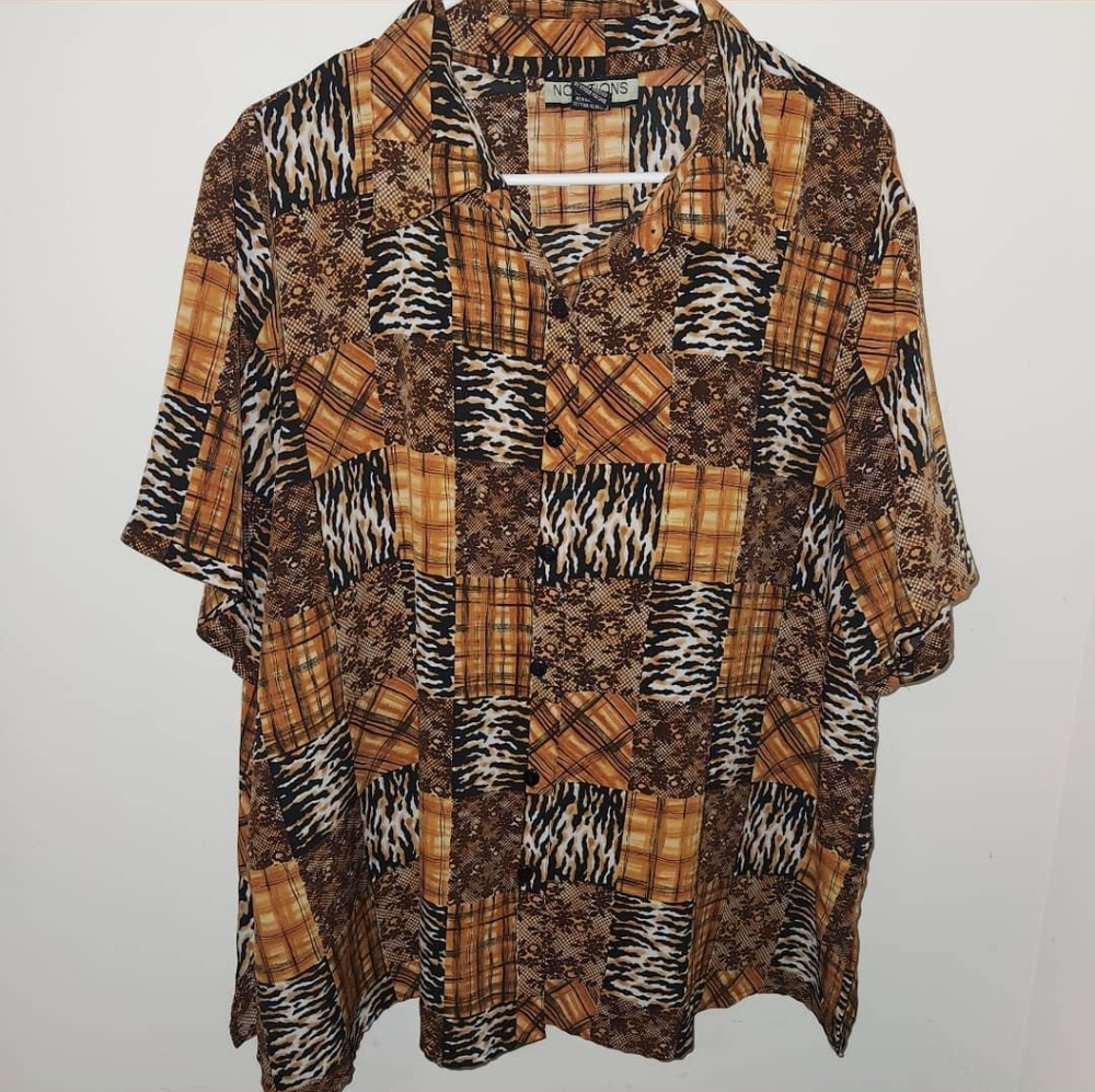 Women's colorblock animal print blouse